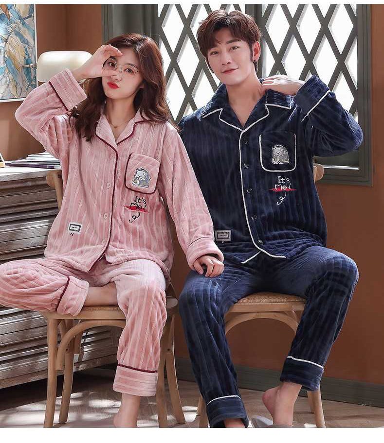 Mẫu pijama couple tươi trẻ, thoải mái